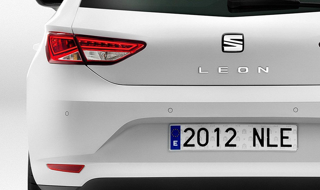 2013-SEAT-Leon-Logo