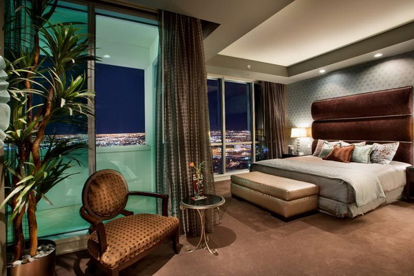 The One and Only Las Vegas SkySuite Plush, Private, Perfect Three Floor Penthouse on the world famous Las Vegas Strip, put simply, goes all in on luxury.