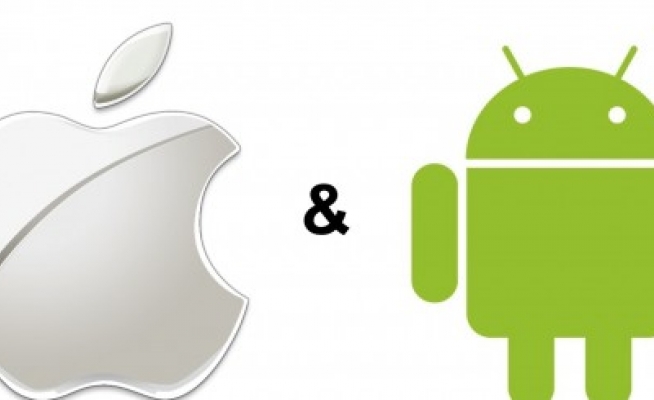 1_Android-vs-Apple-520x245