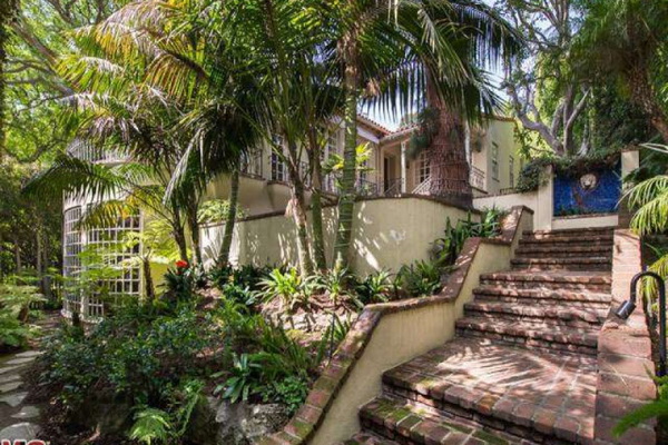 See inside: Jodie Foster puts her Hollywood Hills home on the market