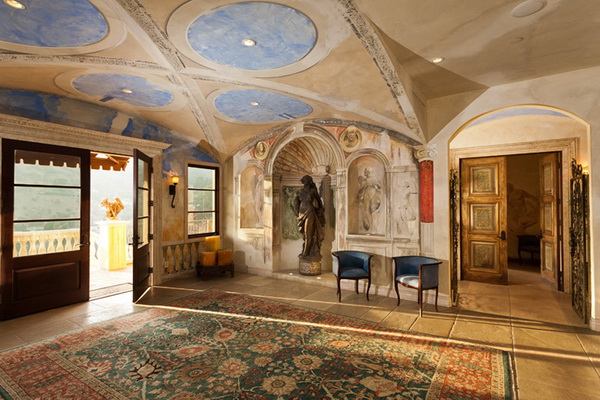 Villa Fiona: The Next Best Thing to Living at the Vatican