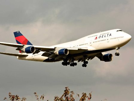 delta-airlines-boeing-747-451-n665us