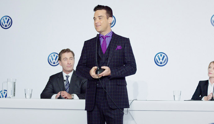 Pressekonferenz mit Robbie Williams Volkswagen startet Kampagne Club  Lounge Sondermodelle