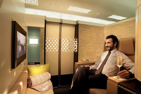 above-first-class-etihad-the-residence-a380-luxury-suites-