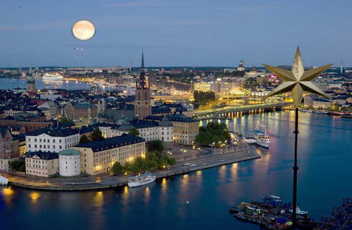 Stockholm i fullmŒnens sken
