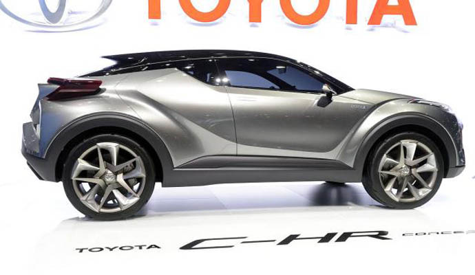 c-hr toy2