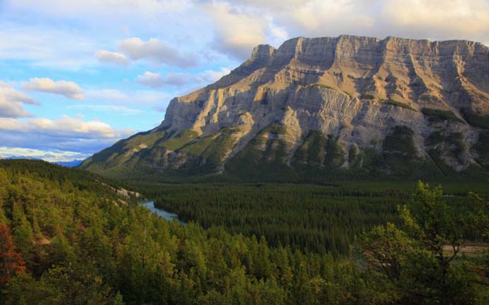 Canada, Alberta, Banff National Park, Mount Rundle