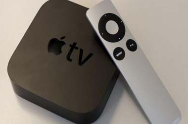 Apple_TV_with_remote