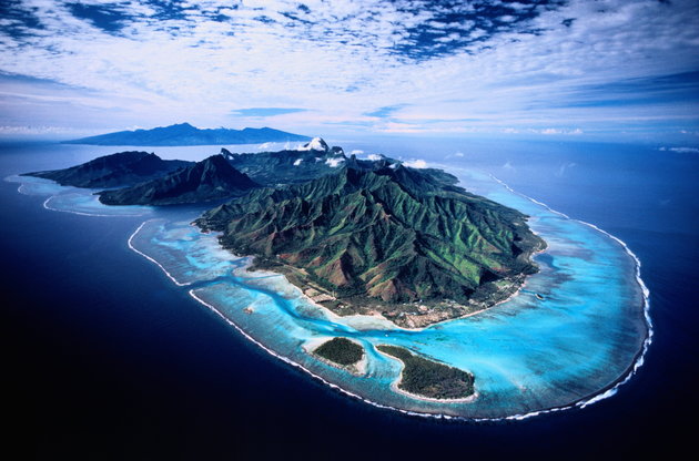 French Polynesia, Moorea Island, Tahiti in background
