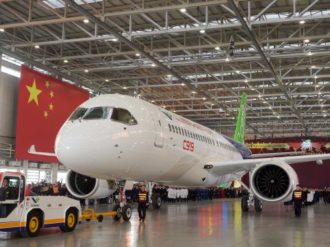 commercial-aircraft-corp-of-china-comac-c919-airplane