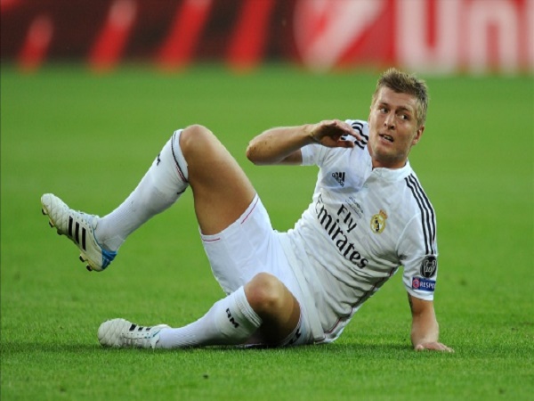 CARDIFF, WALES - AUGUST 12: Toni Kroos of Real Madrid in action during the UEFA Super Cup match between Real Madrid and Sevilla FC at Cardiff City Stadium on August 12, 2014 in Cardiff, Wales. (Photo by Chris Brunskill Ltd/Getty Images)