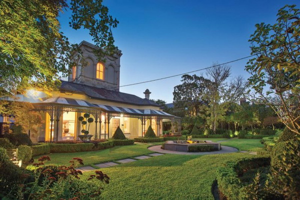 Victorian Residence Heading to Auction