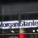 „Morgan Stanley“ бележи раст на добивката поради инвестициското банкарство