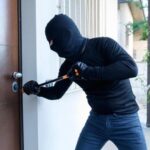 ВНИМАВАЈТЕ НА ОДМОР! Сѐ повеќе кражби на туристи во Грција и Црна Гора