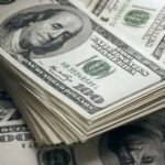 ЛОША ПРОГНОЗА ЗА ДОЛАРОТ: Валутата беше погодена од новата објава на Трамп