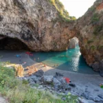 Рекордно скапо лето во Италија: Лежалки од 1.500 евра