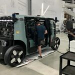 Амазон отвора фабрика за роботски такси, до 10.000 парчиња годишно
