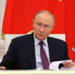 Ројтерс: Путин не е вознемирен од заканата на Трамп за воведување построги санкции кон Русија