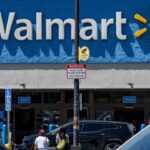 „Walmart“ ја зголемува прогнозата за заработка, но трошоците за царини се зголемуваат